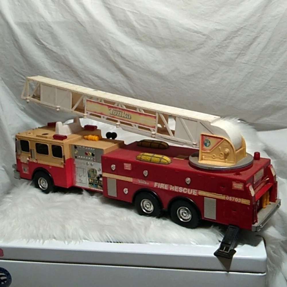 SALE! Vintage XL Tonka Fire Truck 🚒 Couple Flaws That Are Fixable Collectible